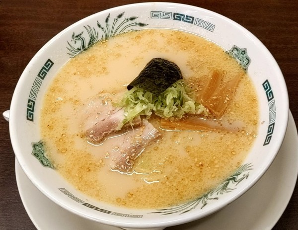 「とんこつラーメン」@来来軒 赤羽店の写真