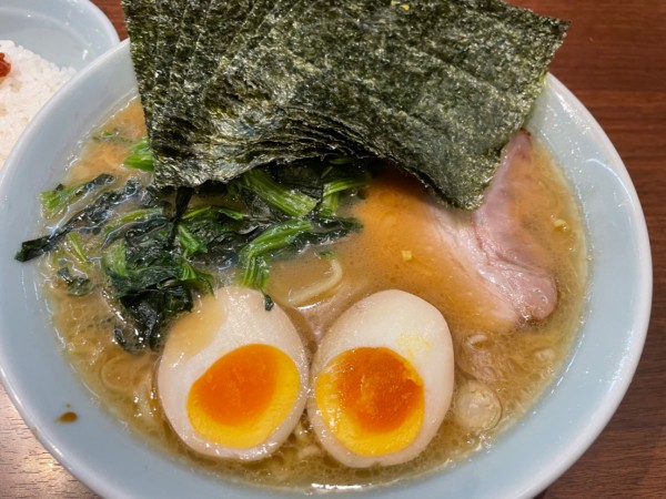 「金八ラーメン、半ライス、ほうれん草」@金八家の写真