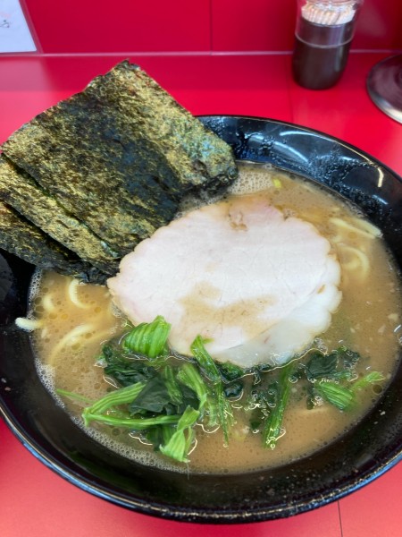 「ラーメン（並）」@横浜家系ラーメン 宮里家の写真