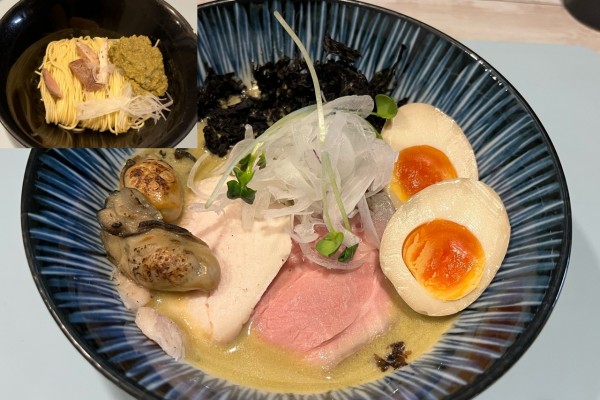 「かき物語らーめん こってり +かきペースト和え玉」@かき物語の写真