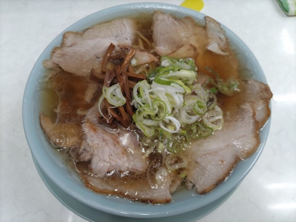 「中華そば+サービスライス」@ニューともちんラーメンの写真