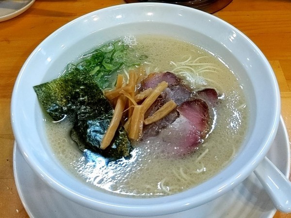 「純とんこつ」@麺処Ⅿの写真