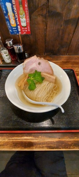 「塩らぁ麺」@<真>卓朗商店の写真