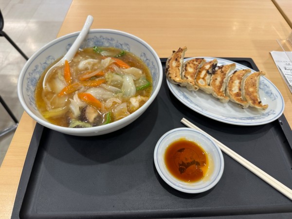 「うま煮ラーメン餃子セット（並盛）1,050円」@ぎょうざの満洲 イーサイト高崎店の写真