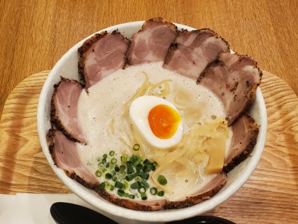 「出張所の塩チャーシューメン」@ラーメン家 みつ葉 あべの出張所の写真