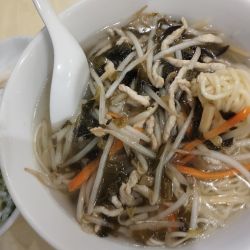 ランチE 高菜入りつゆそば(セット)(950)