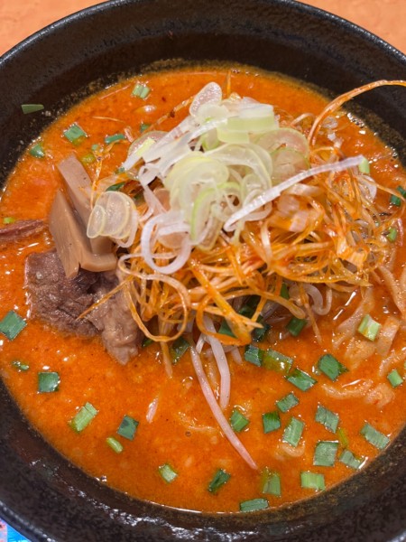 「炎（味噌ラーメン）➕辛ネギ（850円➕100円）」@みそ街道   炎～en～ 千葉みゆき通り店の写真