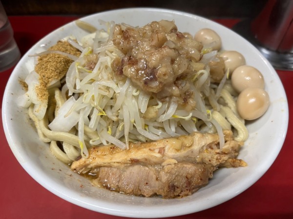 「たま小ラーメンやさいあぶらうずら」@蓮爾 登戸店の写真