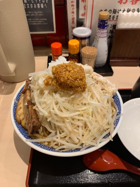 「角ふじ＋大盛り＋野菜マシ」@二代目 麺屋こうじの写真