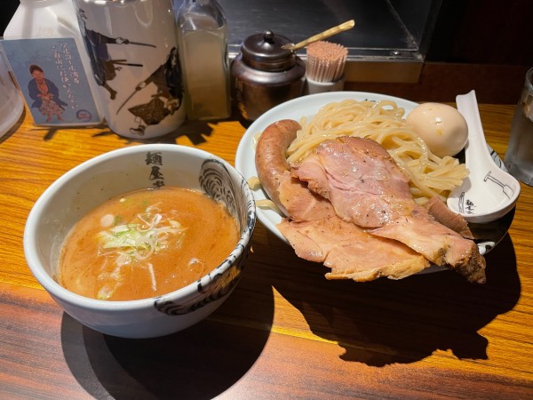 「濃厚虎洞つけ麺(しっぽ・角煮) 大」@麺屋武蔵 虎洞の写真