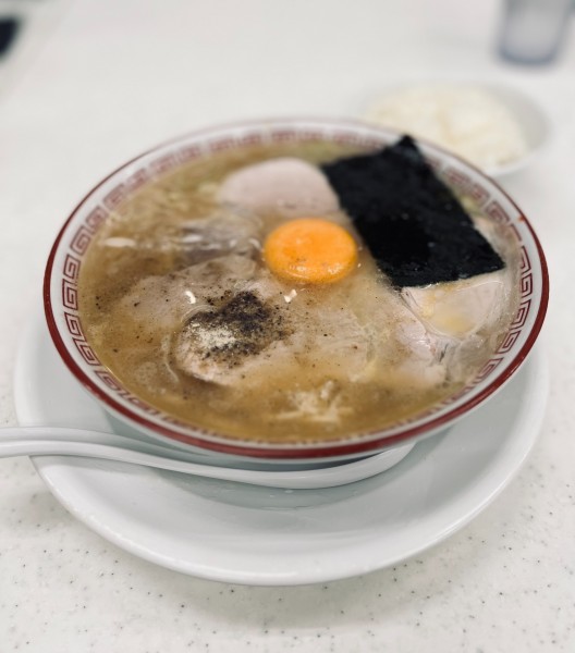 「中華そば（固め・こってり￥880）他」@マルショーラーメン ヨドバシAkiba店の写真