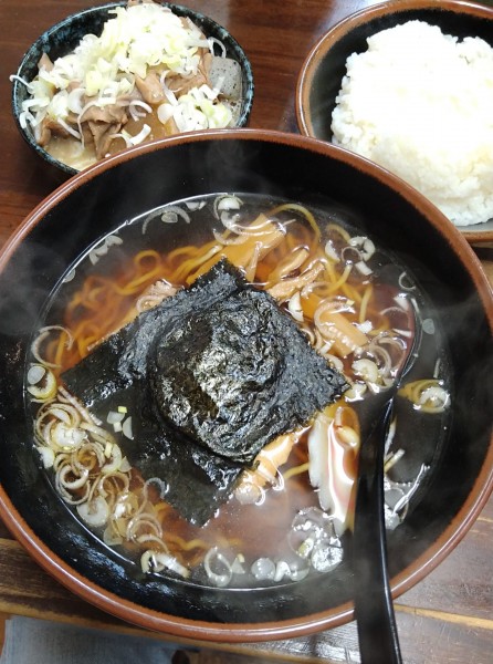 「もつ煮ライス・ラーメンセット」@ラーメン勝ちゃんの写真