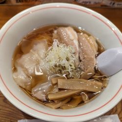 夜鳴き営業　貝と節のラーメン