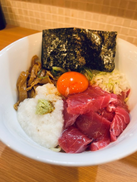 「鉄火麺（1500円）」@RAMEN ガモウスマイルの写真