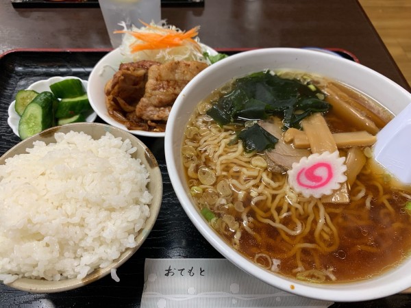 「ラーメン生姜焼きセット」@丸福の写真