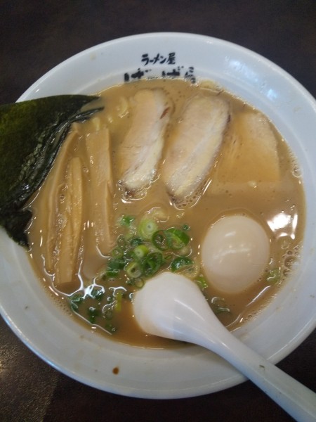 「濃厚魚介豚骨醤油ラーメン(味玉付き)」@ばーばら 美合店の写真