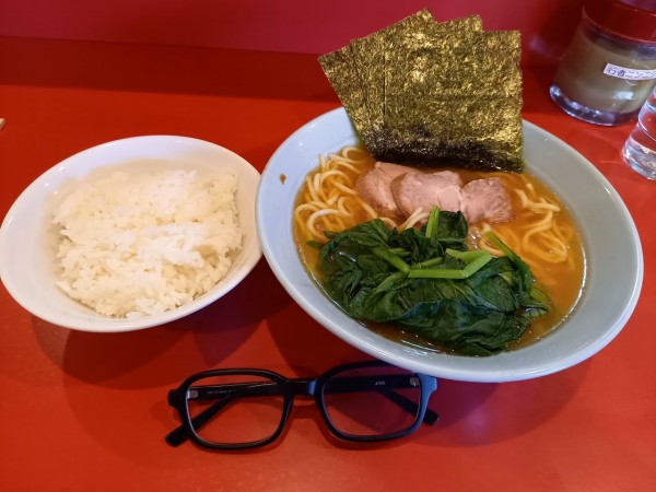 「並盛ラーメン」@横浜家系ラーメン 黄金家の写真