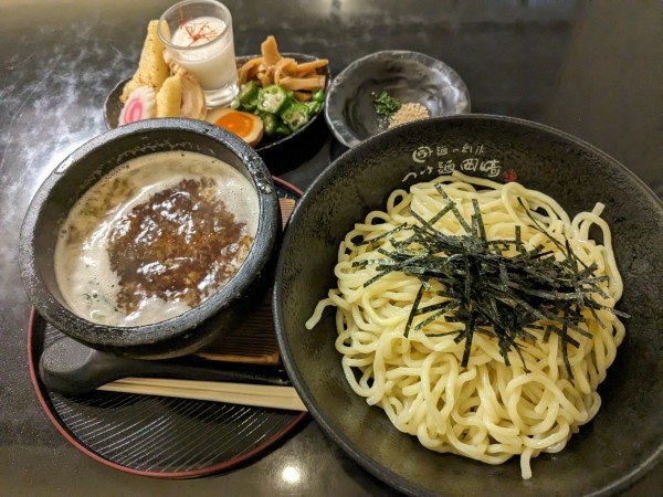 「石焼和風つけ麺 黒(正油)」@ら〜麺の創造 つけ麺岡崎の写真