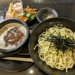 石焼和風つけ麺 黒(正油)
