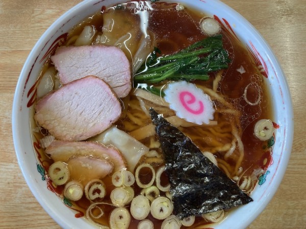 「ワンタンメン 900円」@手打ちラーメン みうらの写真