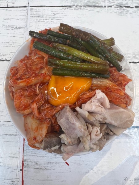 「キム玉250円+ニンニクの芽150円+コマチャ50円」@二代目 谷瀬家の写真