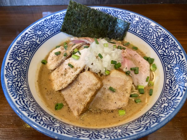 「3種肉6枚濃厚煮干し中華蕎麦」@煮干し中華蕎麦 山崎の写真