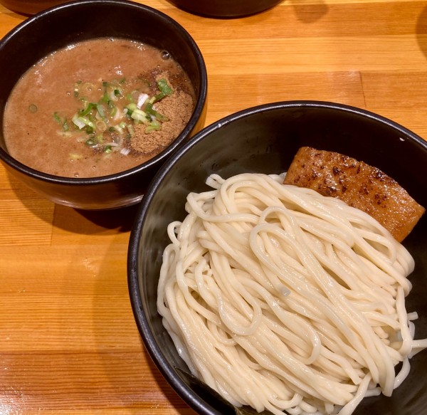 「濃厚つけ麺　中盛(250ｇ)」@つけ麺 燕武の写真