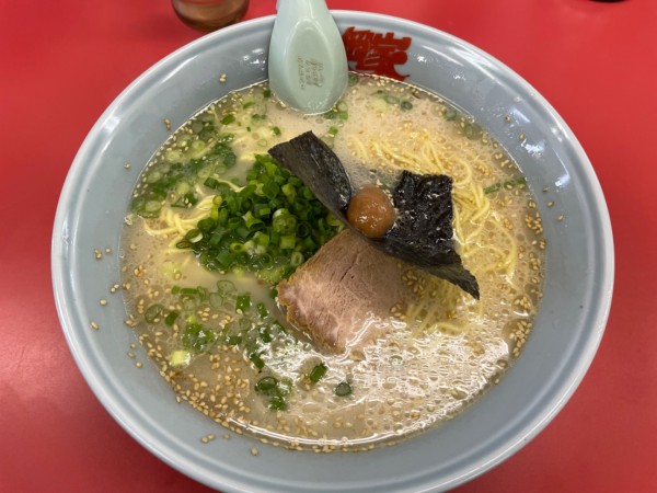 「朝ラーメン　￥６２０」@ラーメン山岡家 愛知刈谷店の写真