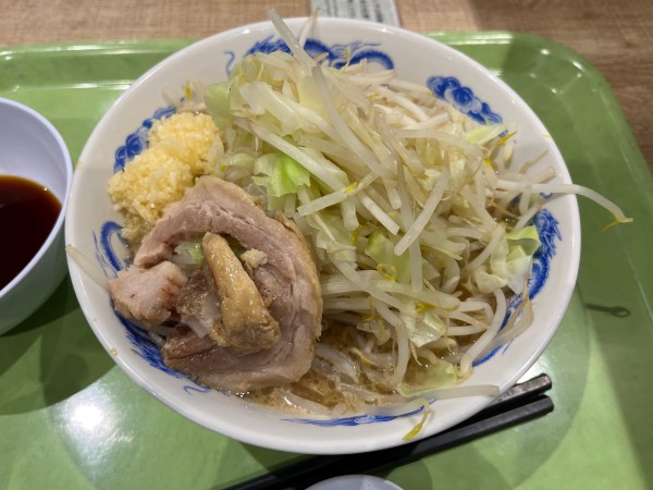「ラーメン　ヤサイ増ニンニクダブル」@ジャンクガレッジ カインズ朝霞店の写真