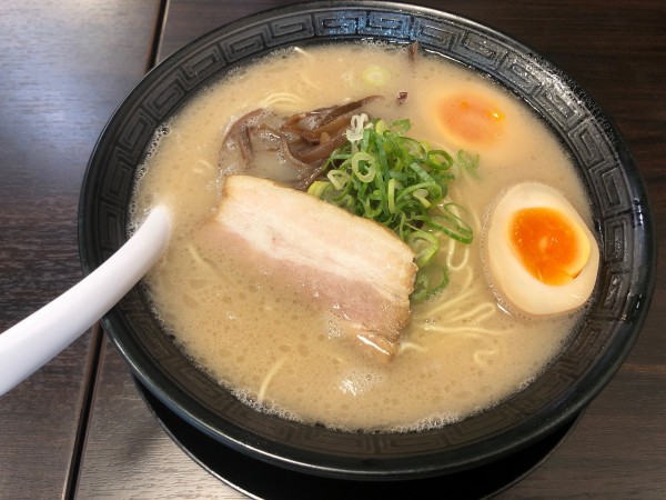 「さざなみ味玉」@とんこつ拉麺 漣の写真