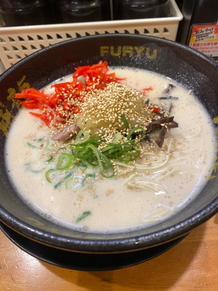 「ラーメン　750」@博多風龍 秋葉原2号店の写真
