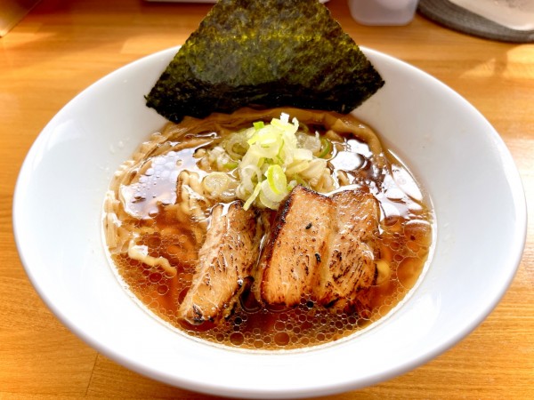 「手揉み中華そば【醤油】（830円）」@麺処 雅の写真