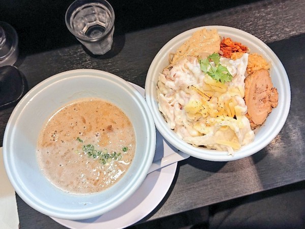 「シュクメルリ二郎系つけ麺」@らーめん 三極志の写真