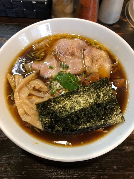 「醤油ラーメン」@中華そば こむぎの写真