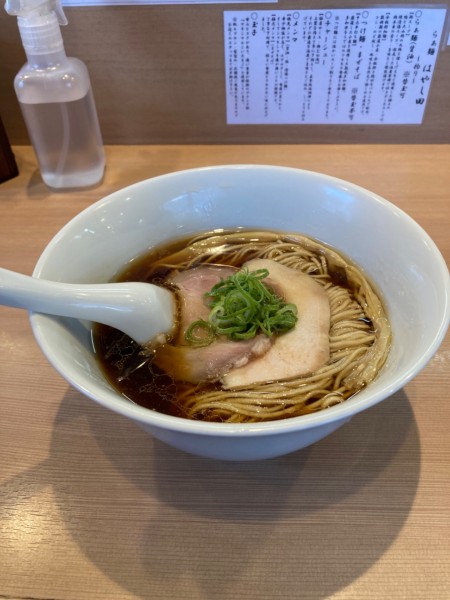 「醤油ラーメン」@らぁ麺 はやし田 横浜店の写真
