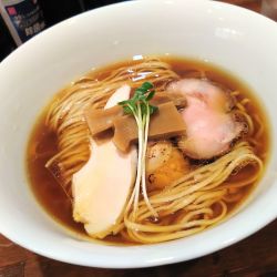 醤油らーめん　950円