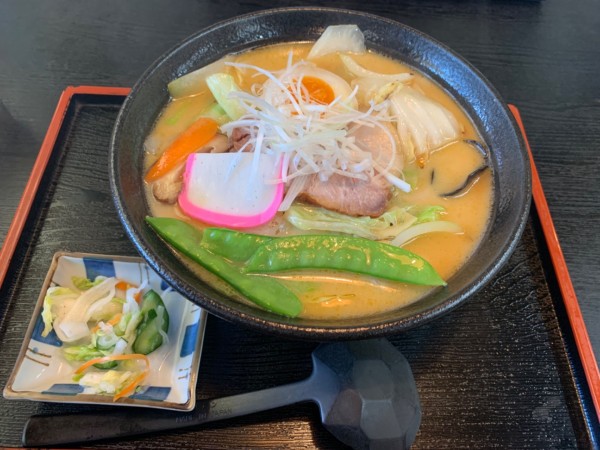 「とんこつ五目ラーメン」@麺と茶屋 かっぺらあめん 相田店の写真
