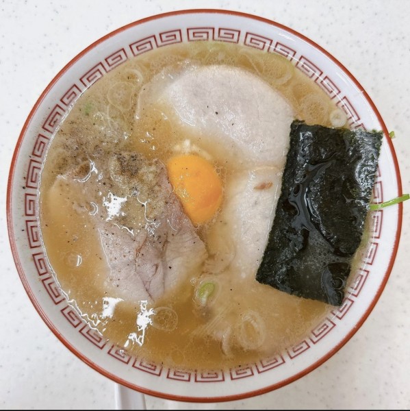 「中華そば 卵黄」@マルショーラーメン ヨドバシAkiba店の写真