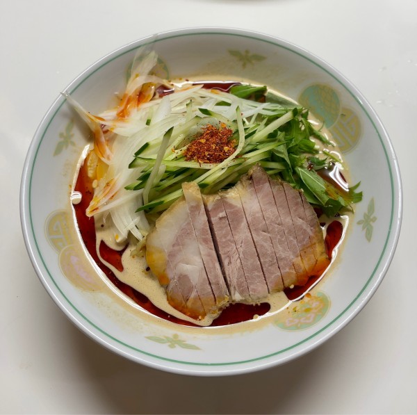 「冷やし胡麻ラー油まぜそば（1050円）」@まぜそば専門店 ひよこの写真