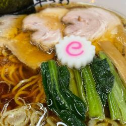 中華そば醤油(880)/白めし(100)