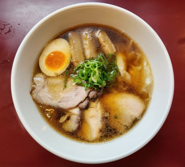 「特製醤油らぁ麺」@らぁ麺 松しんの写真