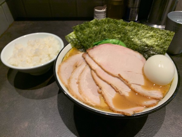 「チャーシューメン　中盛」@らーめん飛粋の写真