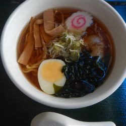 昔ながらの中華そば（880円）