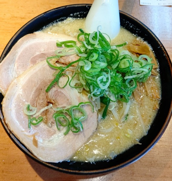 「味噌ラーメン」@旨みこってりらーめん 鐵 TETSU 千葉分店の写真