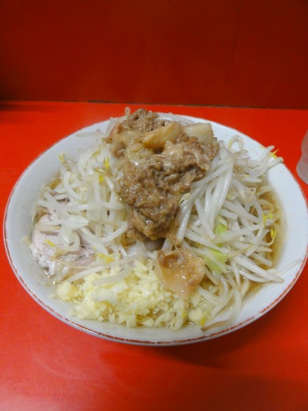 「小900円ニンニクアブラ」@ラーメン二郎 松戸駅前店の写真