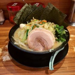 野菜ラーメン(醤油) 大盛 のり増(5枚)  1150円