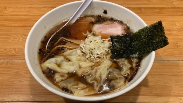 「こがしねぎ醤油らあめん（細麺）」@本格鶏豚汁麺 やくみやの写真