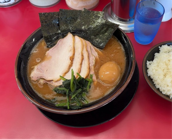 「チャーシューメン(5枚)」@家系ラーメン 王道家の写真