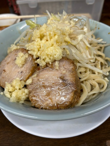 「小ラーメン　野菜少なめ　ニンニク　生卵」@らーめん玄の写真