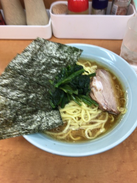 「ラーメン中盛り」@横浜ラーメン 町田家 新百合ヶ丘店の写真